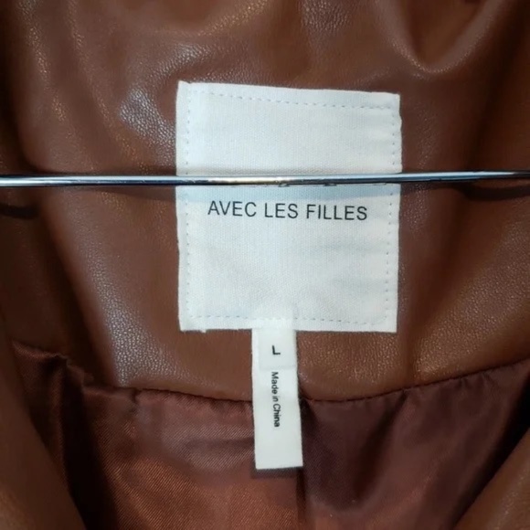 NWOT Saddle Brown Puffer - Picture 7 of 8